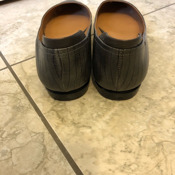 Nine West pointed toe flats - Picture 3 of 8